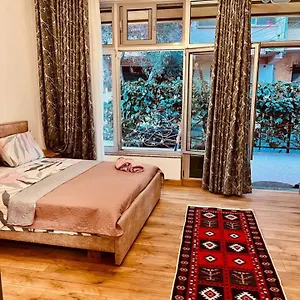 Comfy In Center Appartamento Tirana
