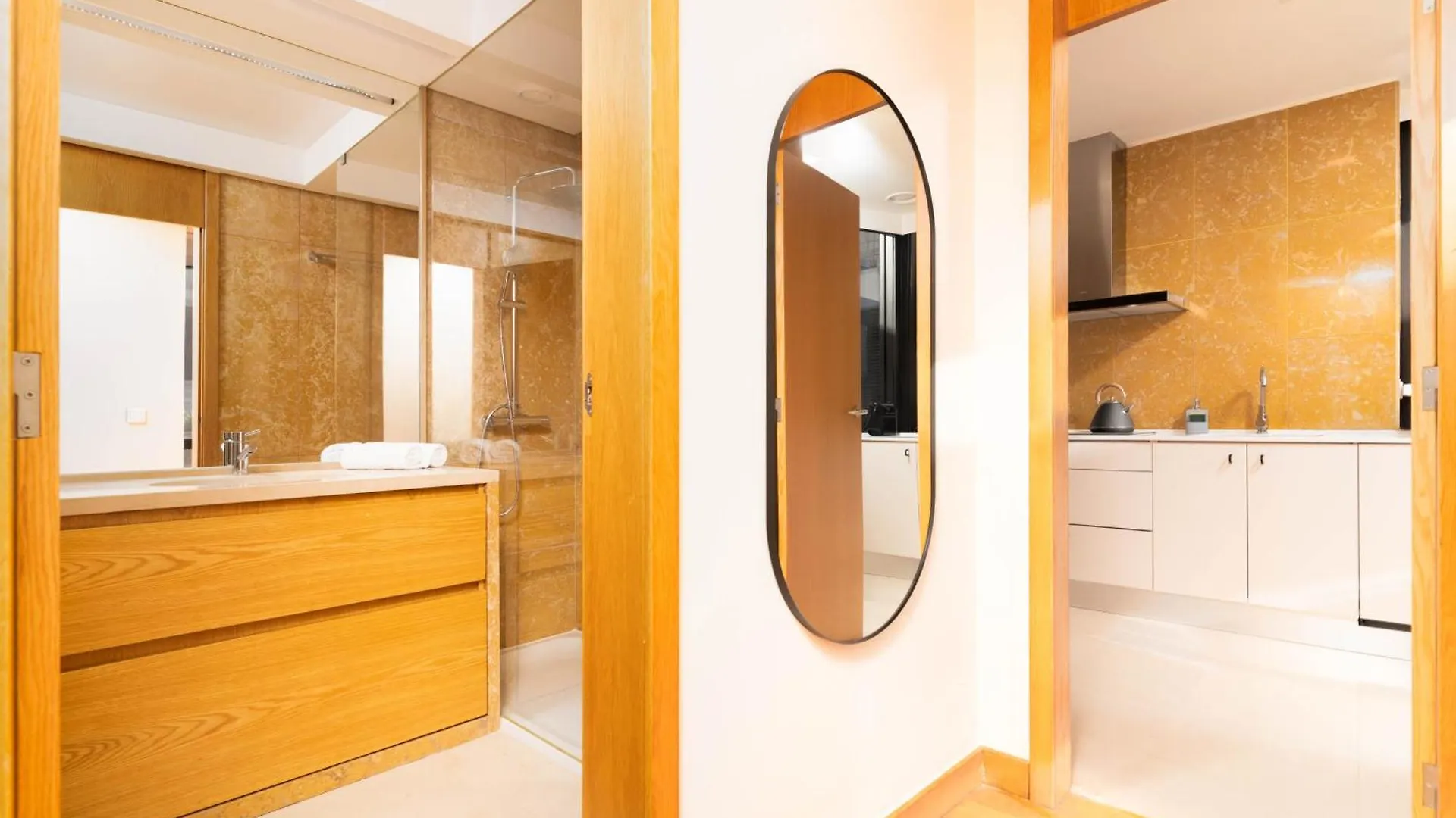 Limehome Lisbon Rua Eca De Queiroz 0*,  פורטוגל