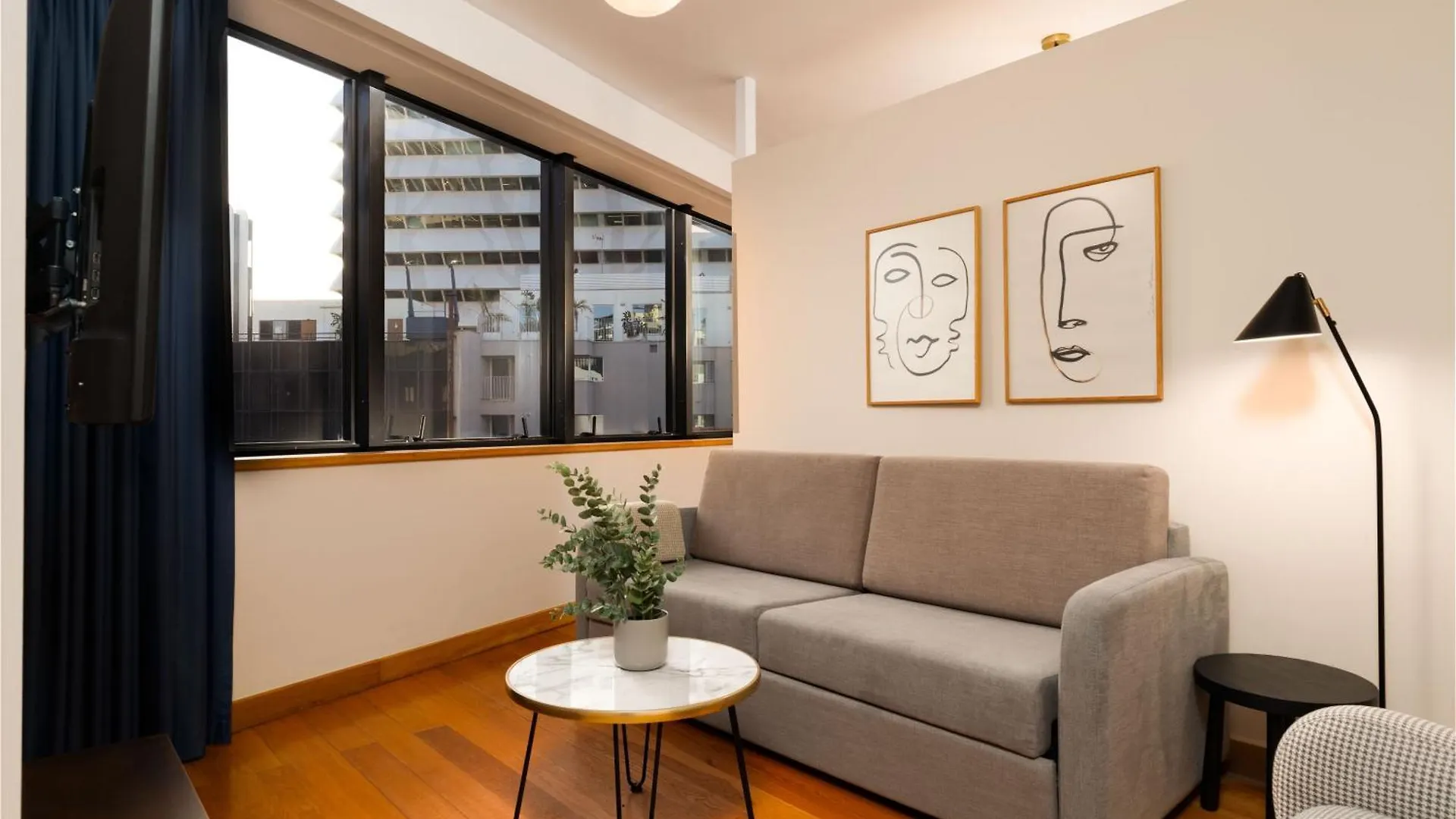 Appartamento Limehome Lisbon Rua Eca De Queiroz Portogallo