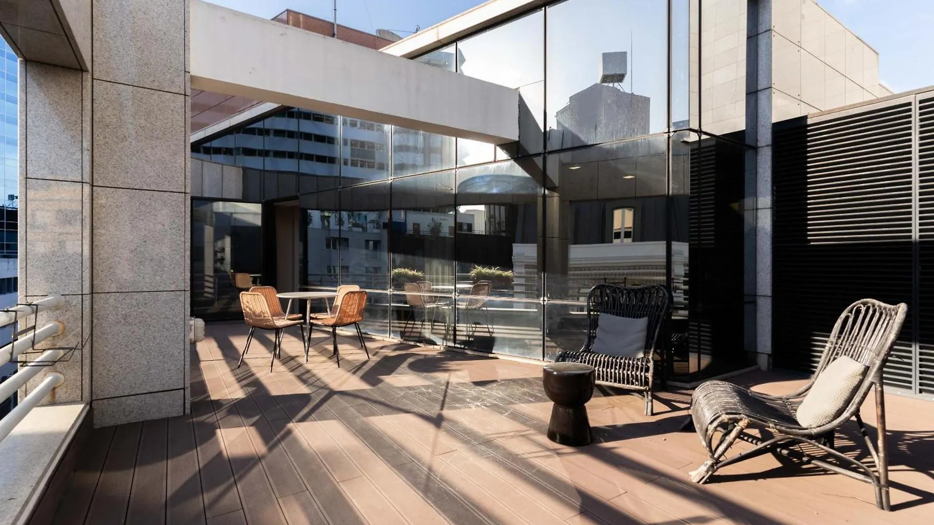 Limehome Lisbon Rua Eca De Queiroz Appartamento
